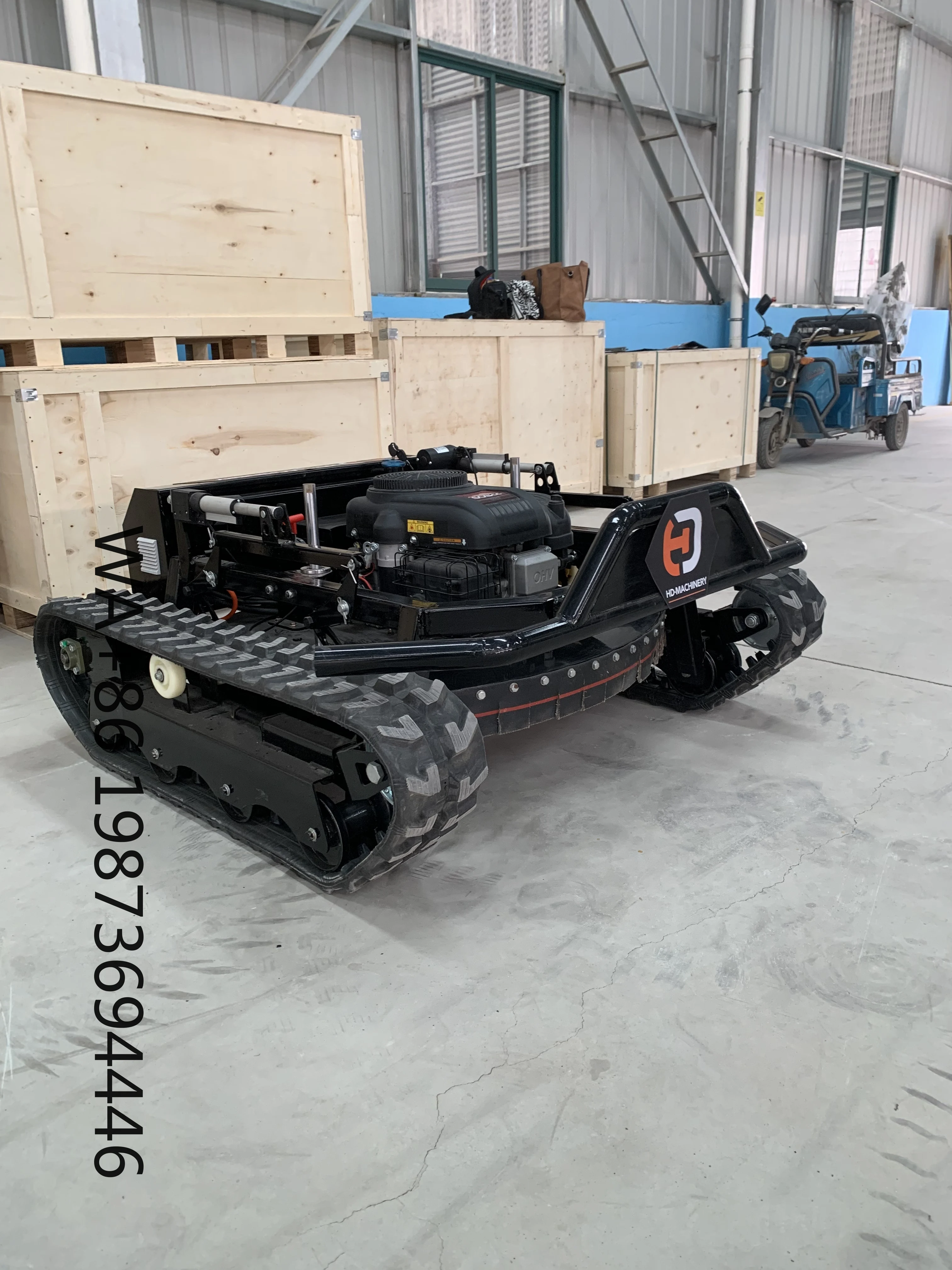 

EPA CE 22HP Tracked RC Robotic Lawn Mower 900/1100mm Flat Blade