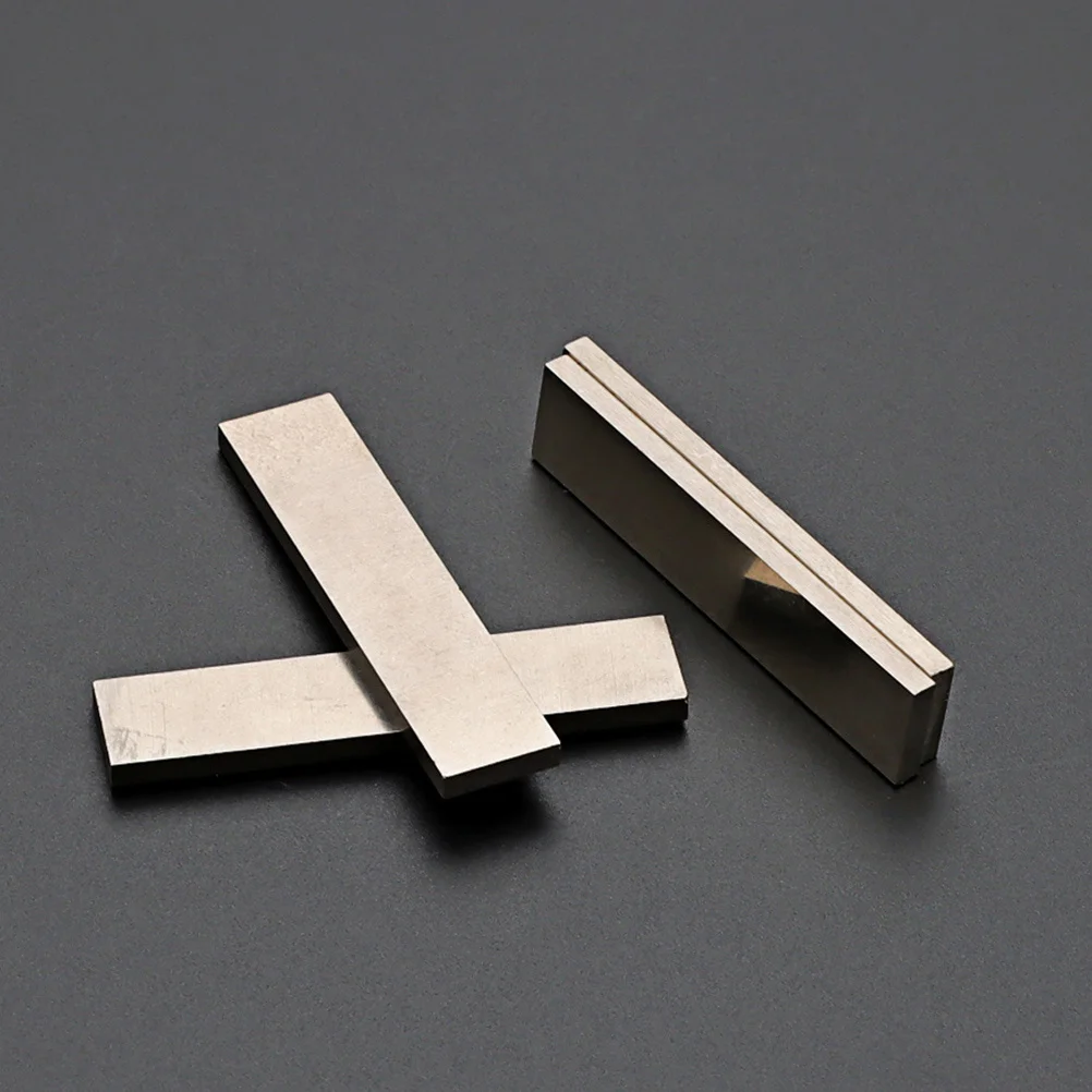 

4Pcs Small Magnets Strip Heavy Duty Magnet for Whiteboard Fridge Refrigerator Metal Board Simple Portable Magnets for Daily Use