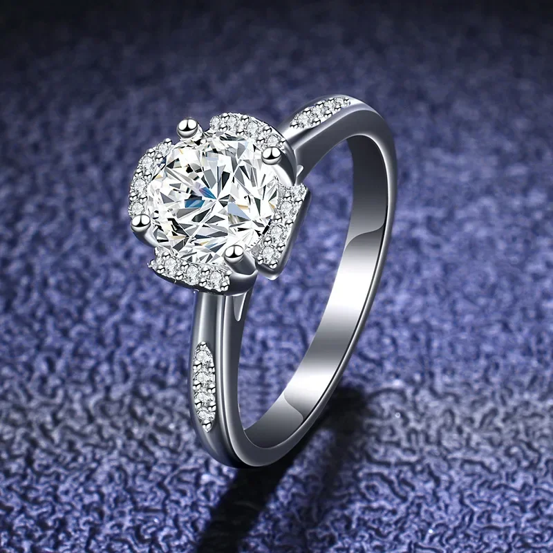 

Luxury PT950 Platinum 1 Carat GRA Moissanite Rings for Women, Premium Wedding Jewelry, Essential Bride Accessories