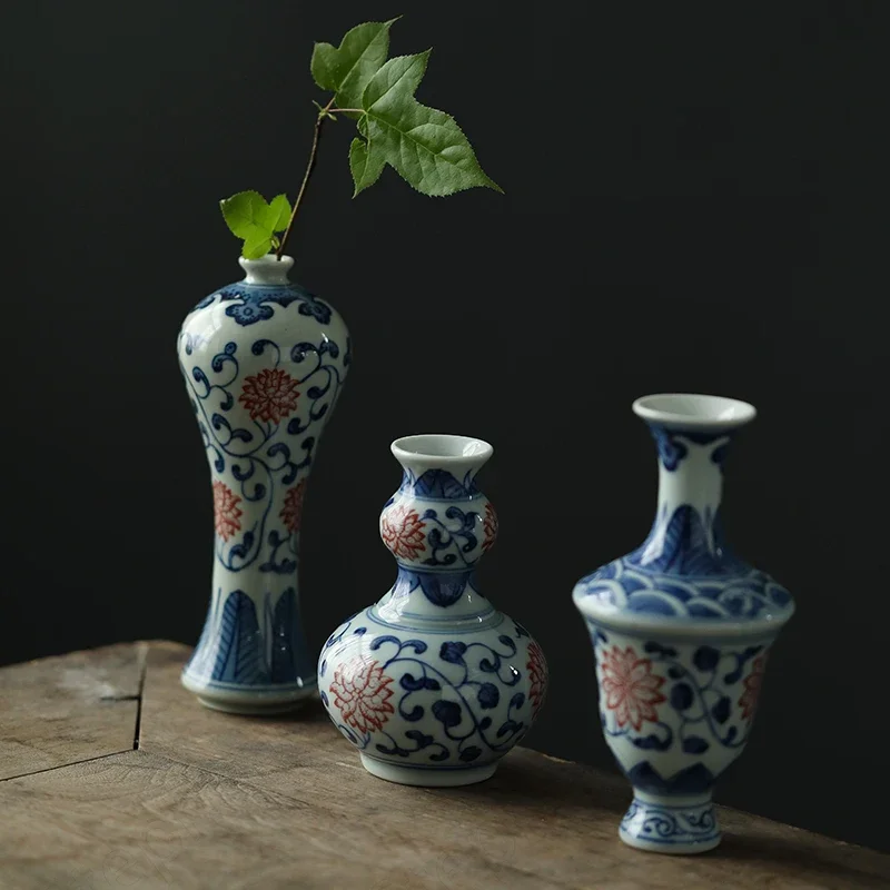 Blue and White Hand-painted Mini Vase Chinese Vintage Hydroponic Ceramic Vases Coffee Table Desk Plant Pots Decorative Ornament