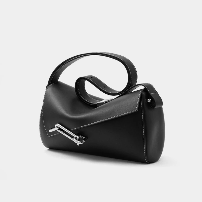 

TADFAB Interlock Series Retro Fashionable High-end Commuter Shoulder Bag