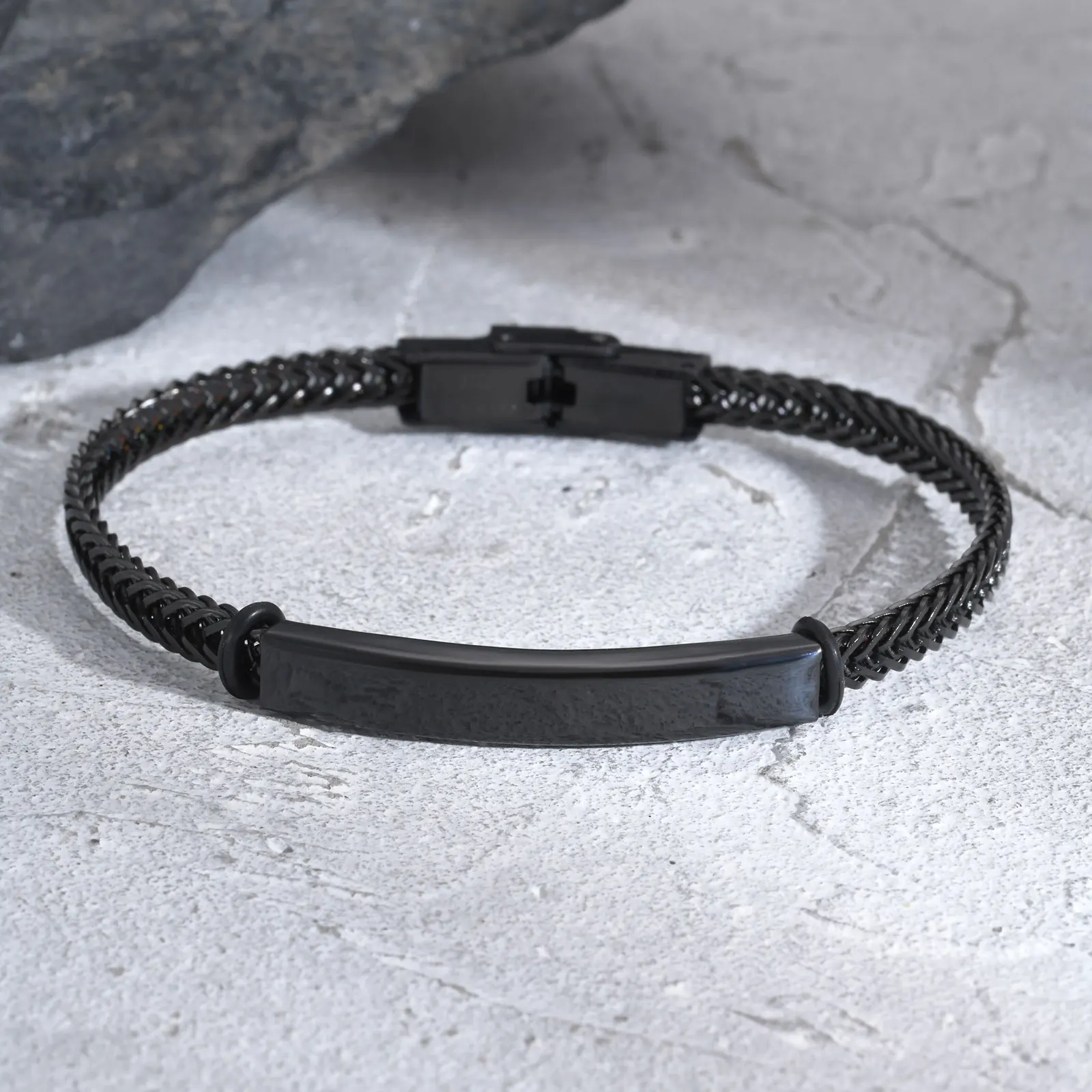Personalized Bracelets for Men Women With Name Custom Stainless Steel Bracelet Twist Texture Unisex Bangles Engrave Gift