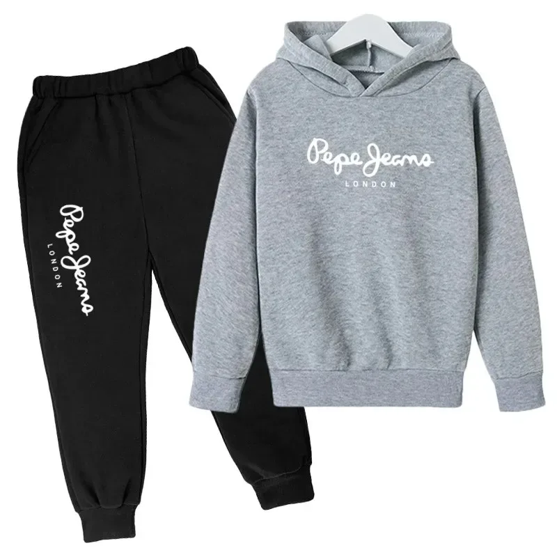 Freizeit-Trainingsanzug mit Buchstabenmuster, bestehend aus 2 Teilen: Kapuzenpullover und Hose, für Jungen und Mädchen im Alter von 3 bis 13 Jahren, geeignet für Frühling und Herbst, Streetwear, Kinderkleidung. – Detail 16