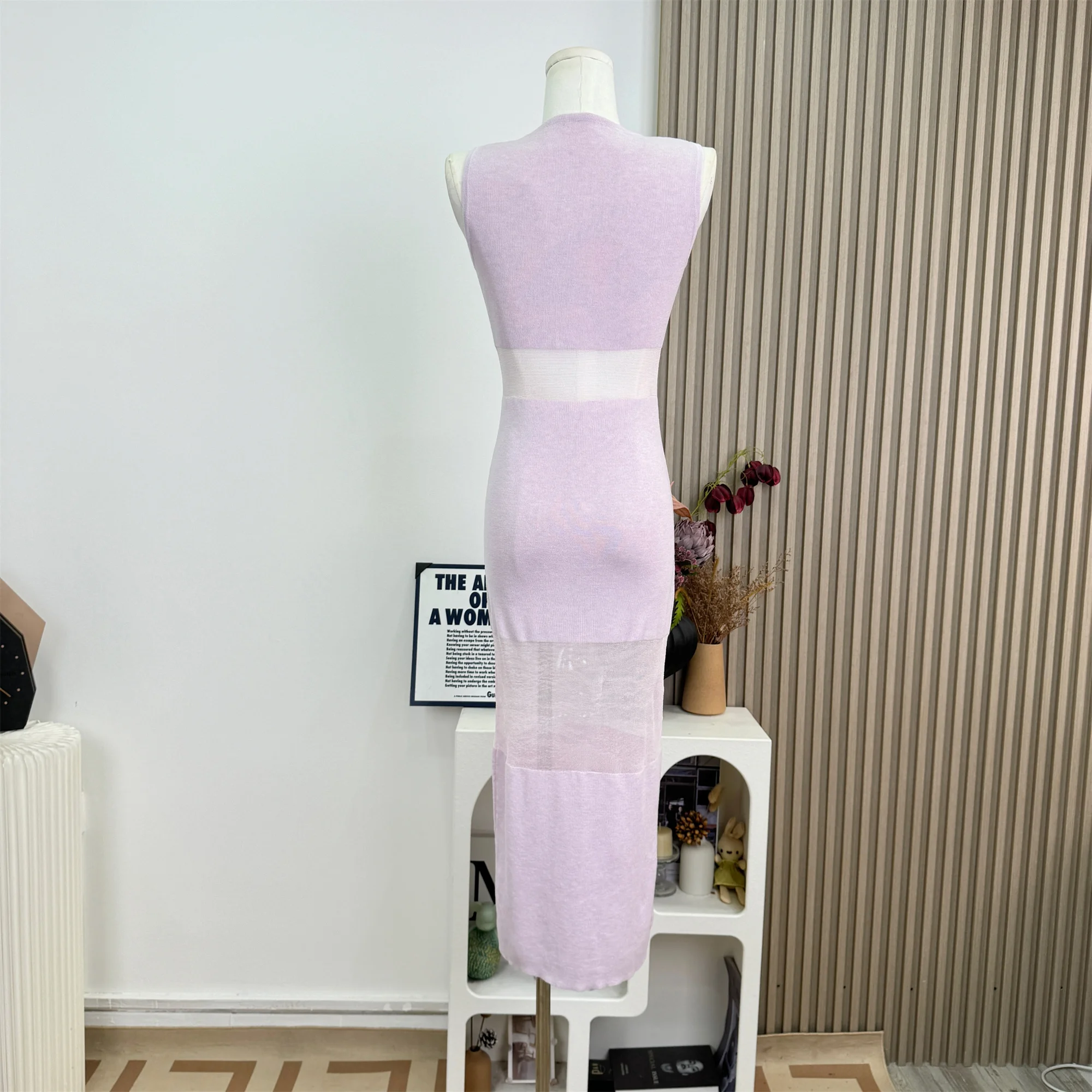 ผู้หญิงถักชุด 2025 ฤดูร้อน Hollow Out Slim Fit สีม่วง Sheath มุมมองตาข่ายยาว Vestidos N835