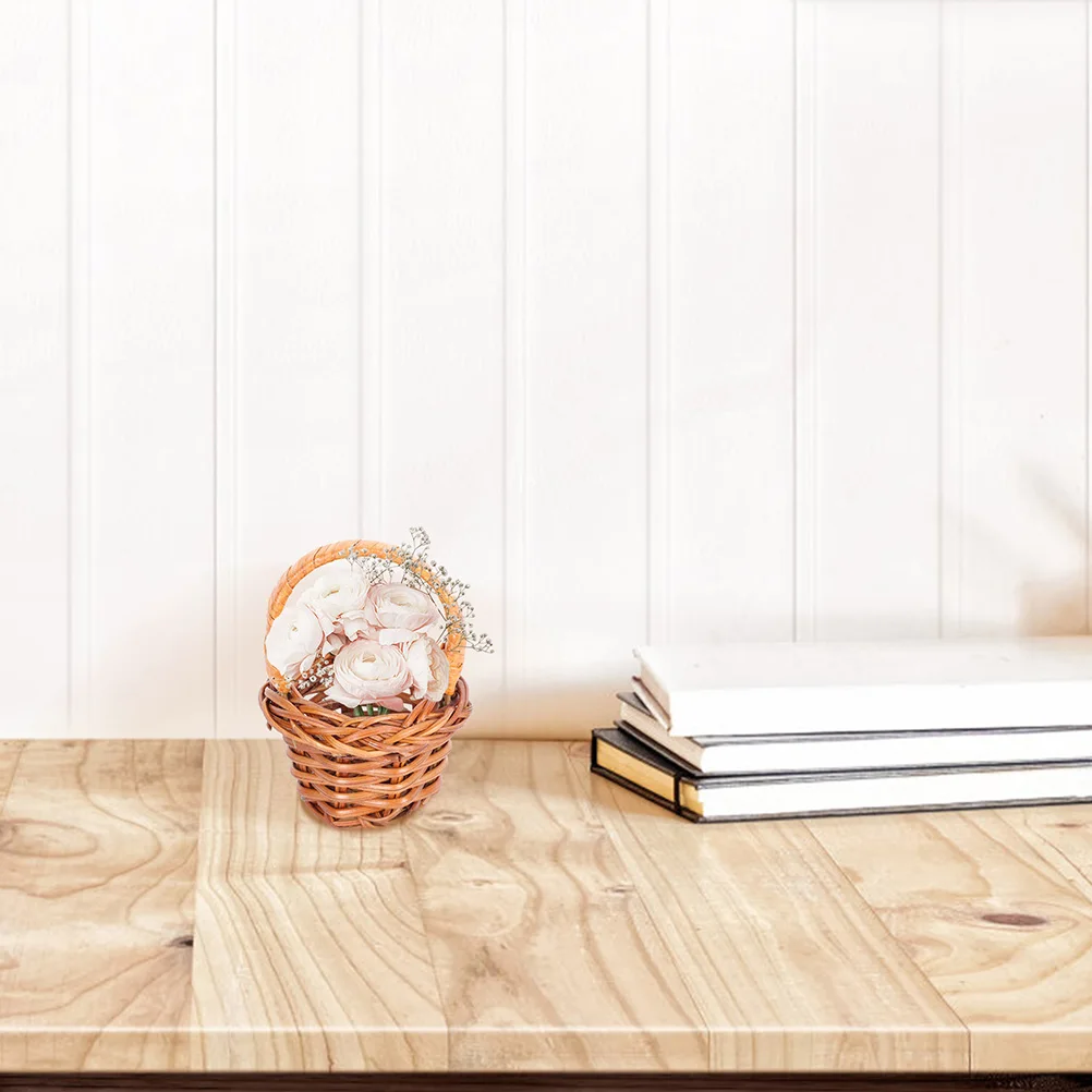 

5Pcs Mini Straw Rattan Baskets Decorative Tiny Woven Basket for Home Decor Kids Pretend Play Micro Landscape Photography Party