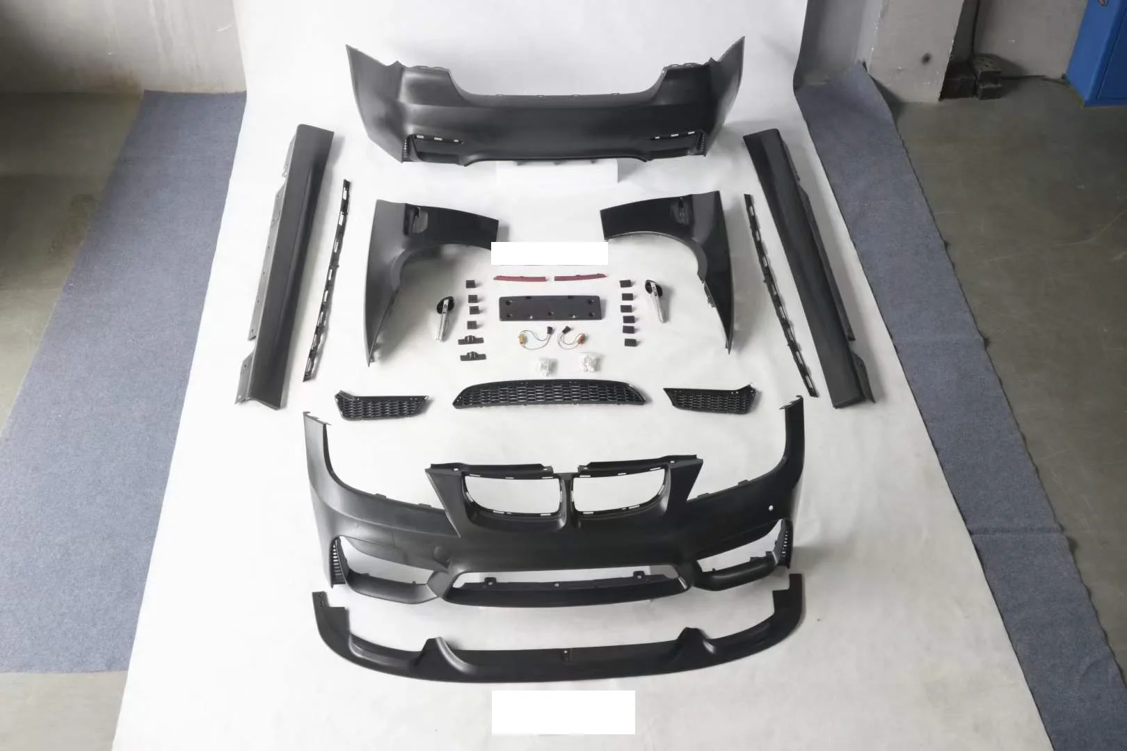 

BR Hot Sale Car Front Rear Bumper Grille Side Skirt M4 Body Kit For E90 LCI 2009 -2012