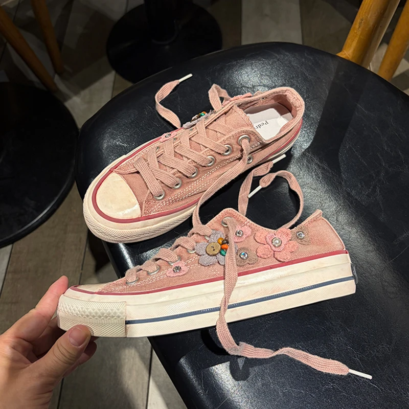 

New Women's Low-top With Flowers Canvas Sneakers Lace-up Comfortable Shoes Fashion Outdoor Multi-functional Sports Canvas Shoes
