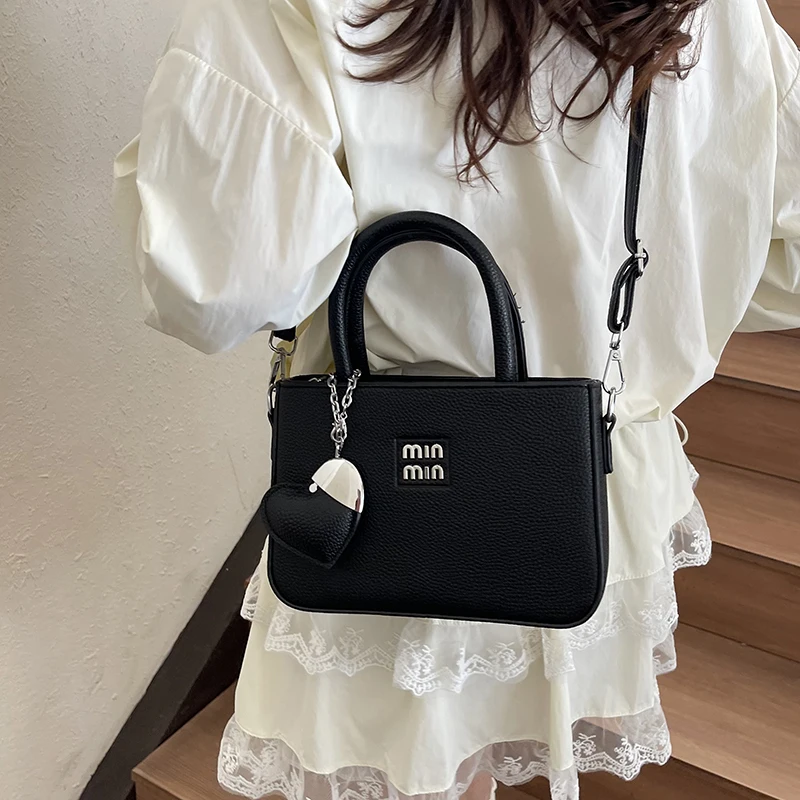 

Elegant High-End Minimalist Clutch Bag For Women With Vintage Leather Finish And Large Capacity Solid Color Design