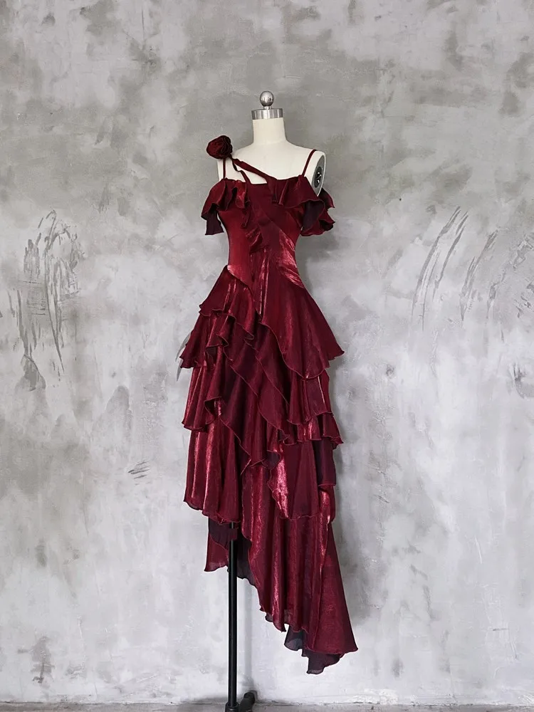

Irregular ruffled elegant red halter dress a niche designer's long
