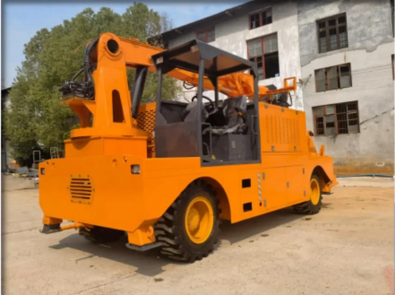 Factory price: Concrete spraying machine, wet mixed spraying concrete pump, wet spraying mechanical arm -3016.Price negotiable！！