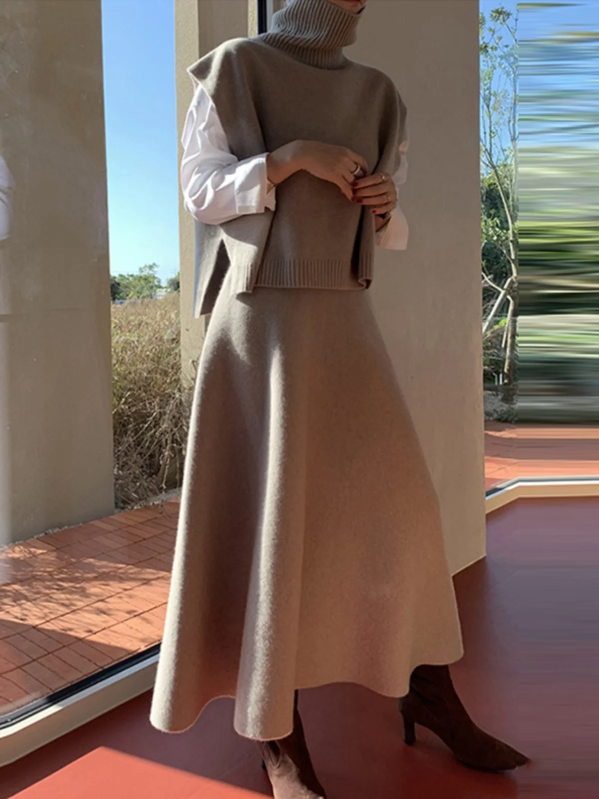

Chic High Collar Asymmetrical Slit Sweater Vest And High Waist Slim A-Line Skirt Women's Faion Set Winter 2024