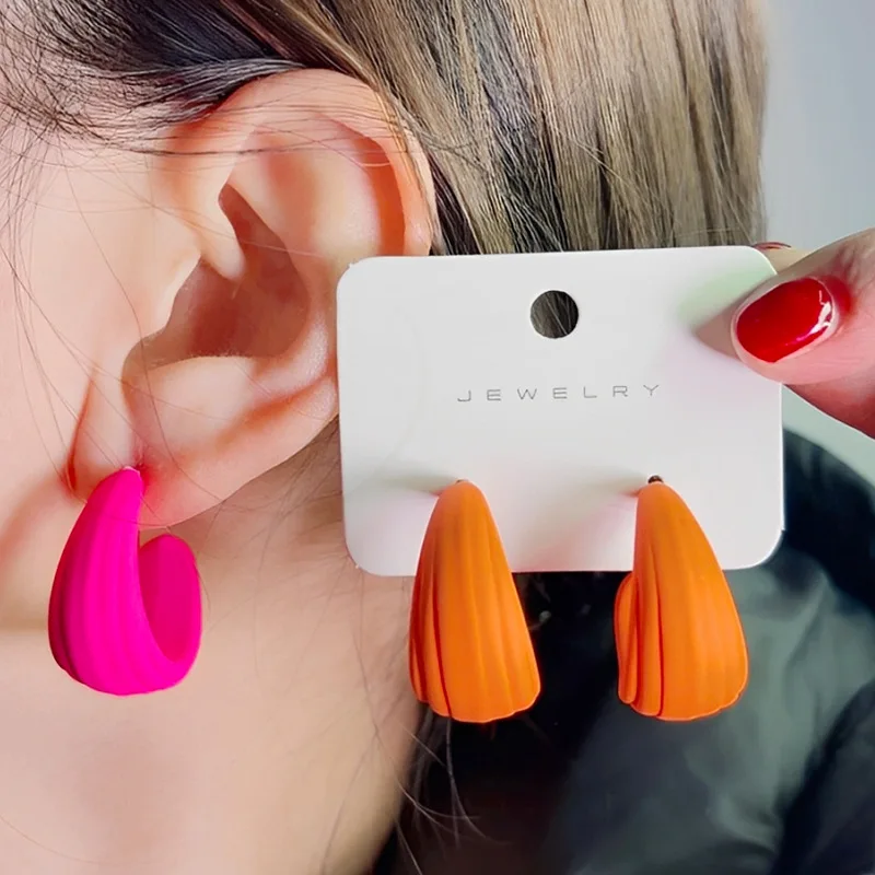 Модные серьги-гвоздики цвета дофамина, круглые акриловые серьги в стиле ретро для женщин и девочек, милые милые украшения, вечерние праздничные аксессуары