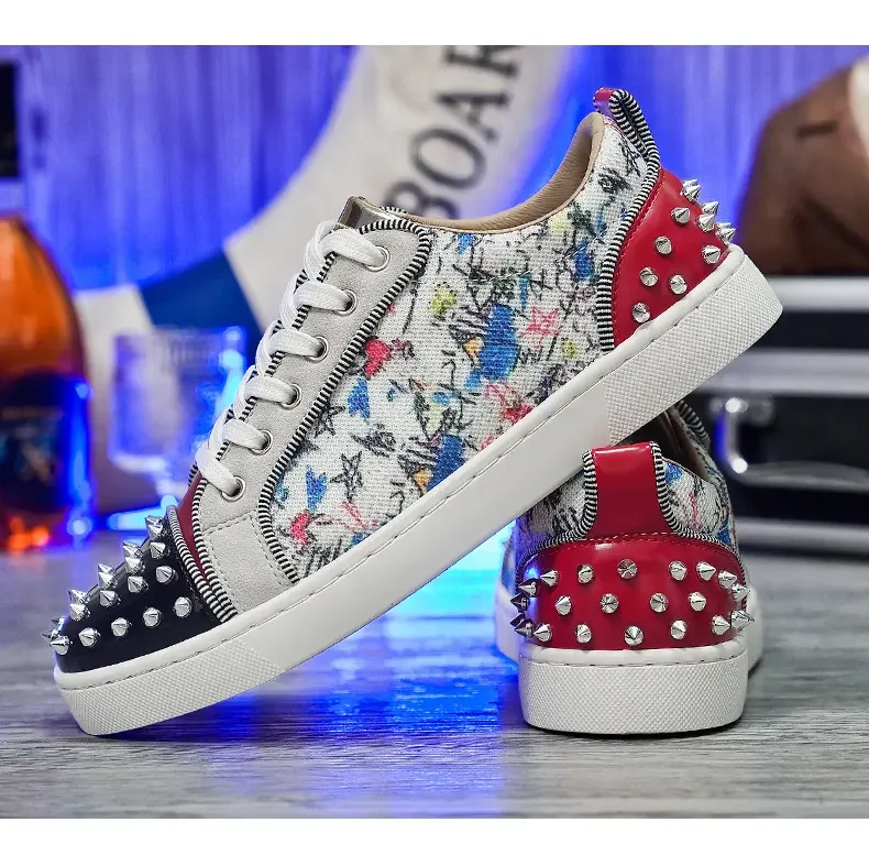 MODX 2025 برشام أحذية رياضية جلد أسود برباط علوي حذاء كاجوال مصمم نمط أحذية جلدية مصنوعة يدوياً للرجال