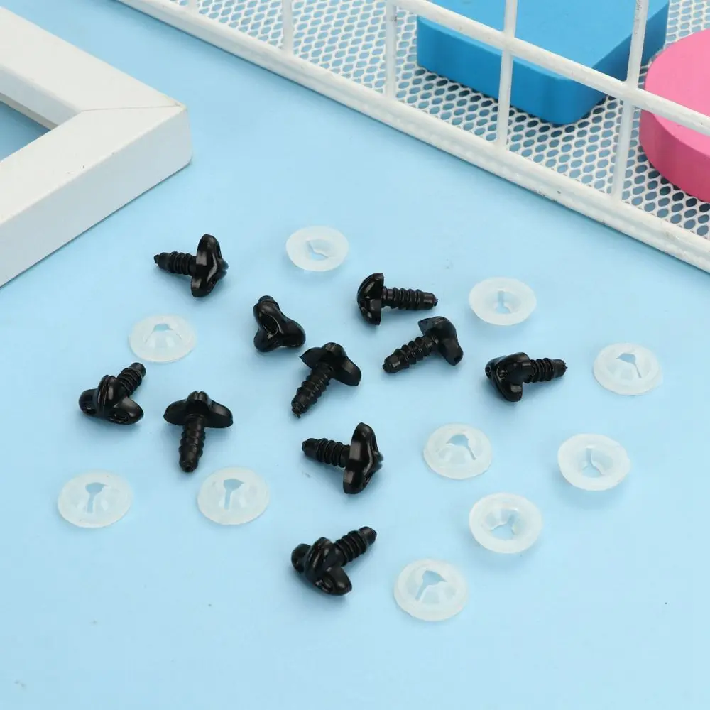 10pcs DIY Animals Crafts Plastic Triangle Noses For Dolls Toys For Bear Buttons Toy DIY Safety Nose Accessories