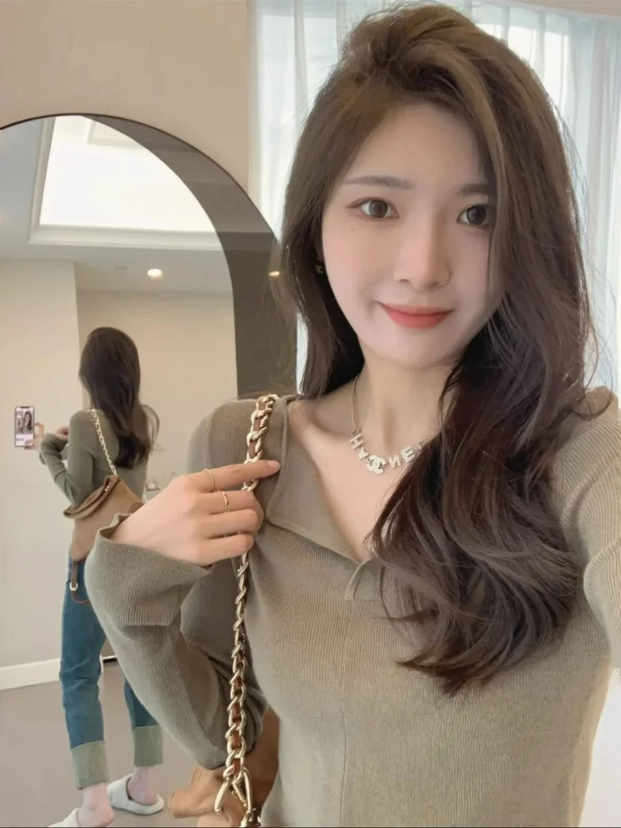 

Slim Fit Thin Long Sleeve Base Shirt Women's Inner Wear Knitted Top V-Neck T-Shirt Casual Style Commute Fashion Korean Version