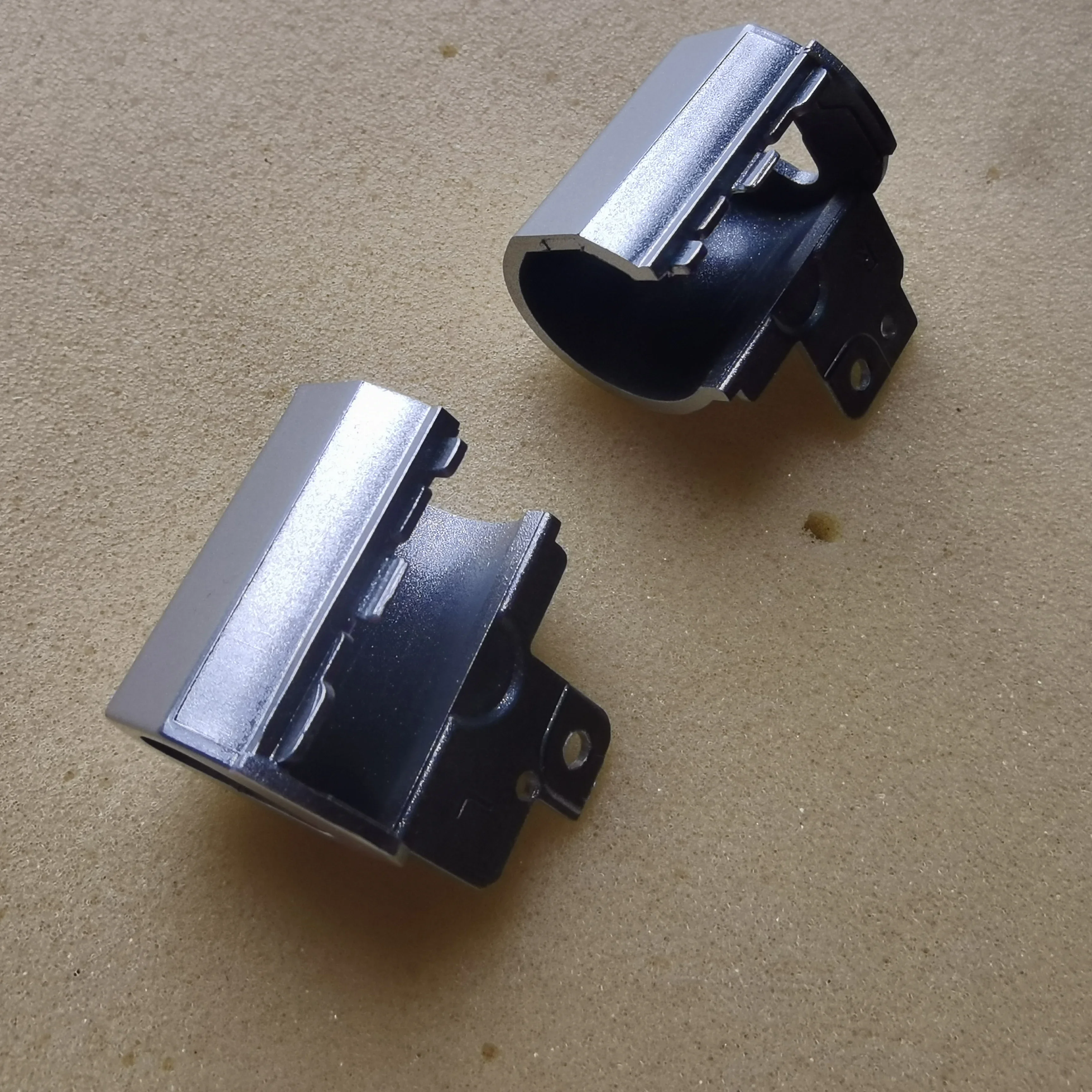 Nouveau couvercle de charnière lcd pour ordinateur portable HP 17-BS 17-AK 17G-BR 17T-BR TPN-W129 TPN-W130 paire