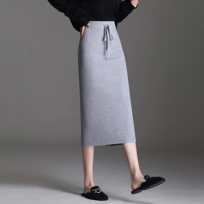 

Knitted skirt women mid-length autumn and winter high waist skirt 2023 all-match western style small fragrance one-step skirt