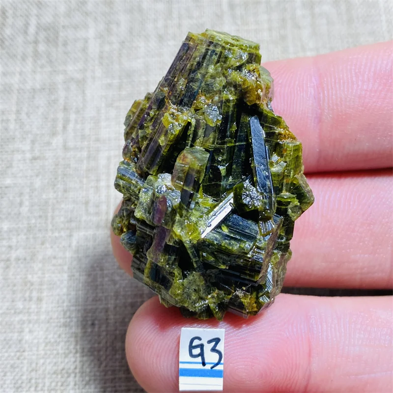 Natural Epidote Energy Stone Mineral Specimen Crystal Healing Home Ornament Reiki Gift