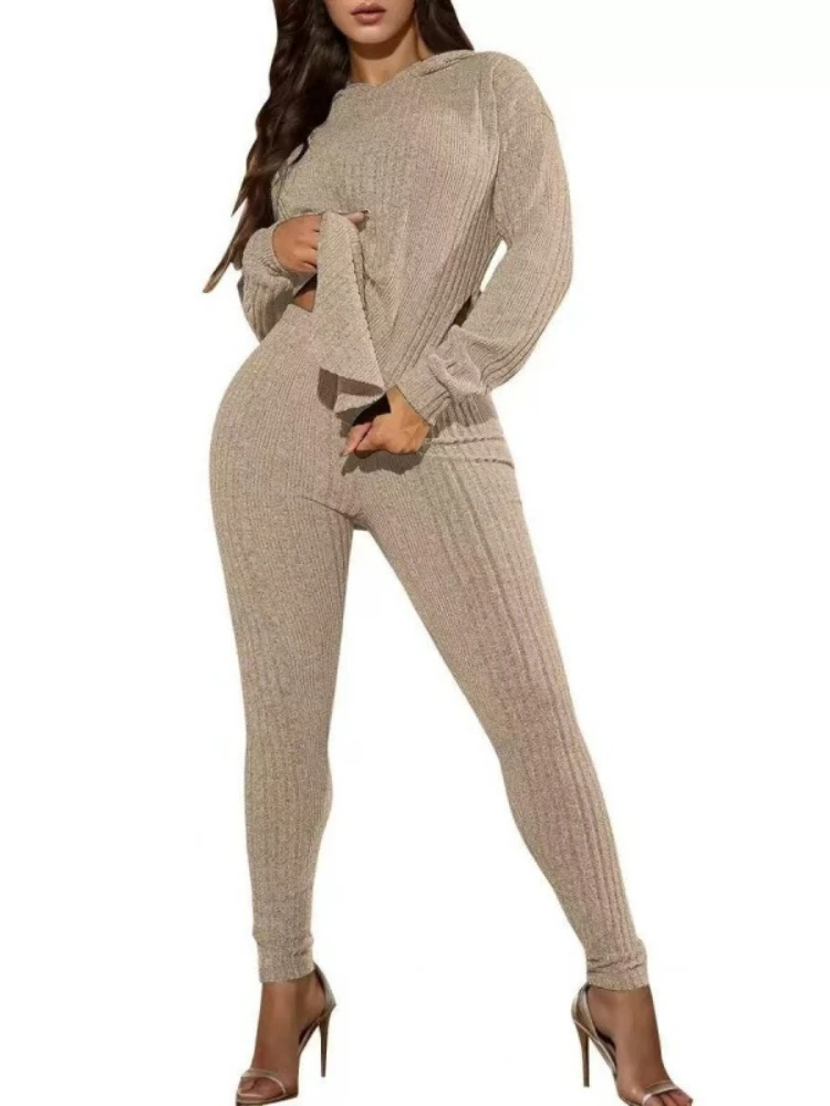 Conjunto de ropa de otoño-invierno para mujer: suéter holgado con capucha, pantalones largos, conjunto de moda, capa base, conjunto de dos piezas de estilo vintage.