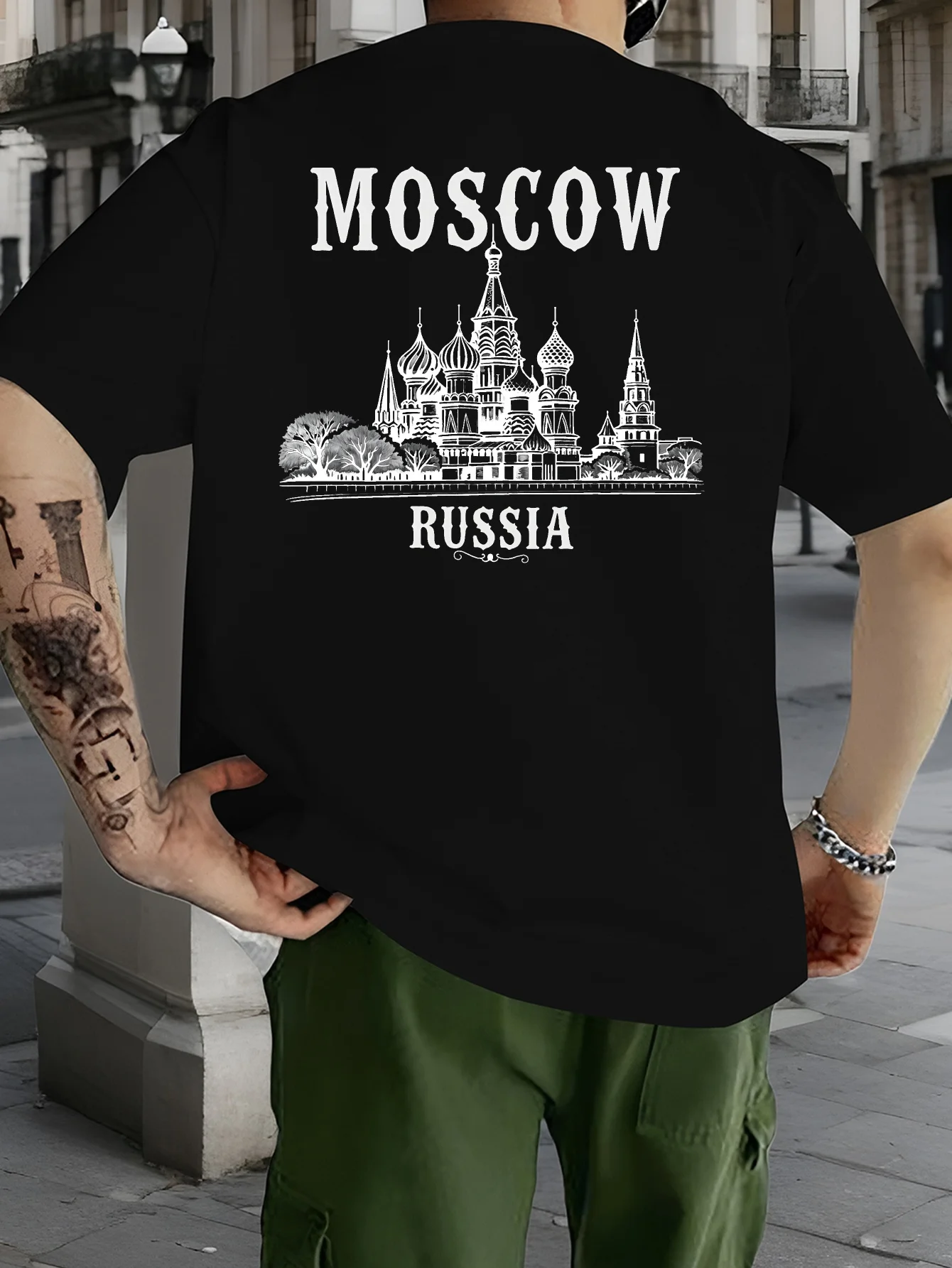 Moscow Russia Iconic Skyline St. Basil's Cathedral & Kremlin T-Shirt 100% Cotton O-Neck Short Sleeve Summer Casual Mens T-shirt