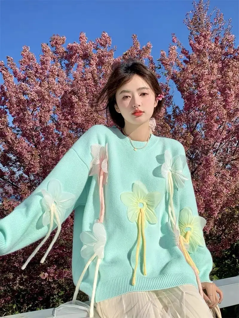 

Women's 2025 Winter New Loose Sweater Jacket Three-dimensional Flowers Beautiful Top