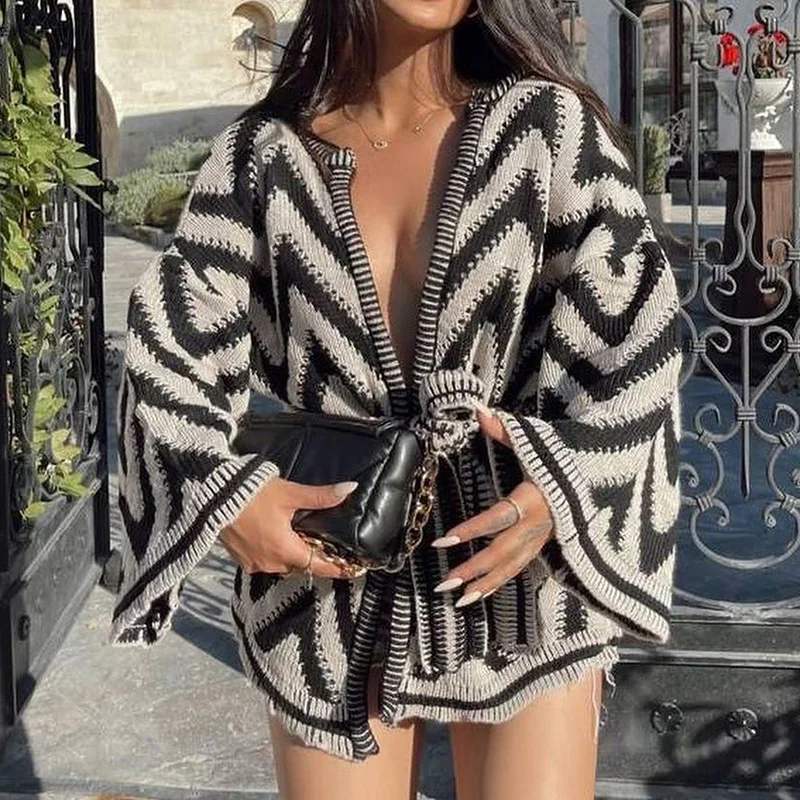 Winter Fashion Striped Print Outerwear Autumn Elegant V-neck Lace-Up Knit Cardigan Women Casual Long Sleeve Loose Sweater Jacket