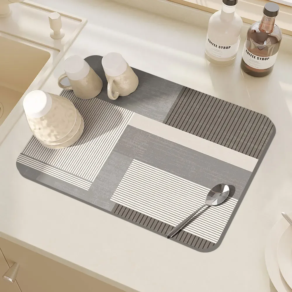 Modern Geometric Diatomite Kitchen Mat Super Absorbent Fast Drying Heat-Resistant Pad for Kitchen Countertop Dish Drying Use