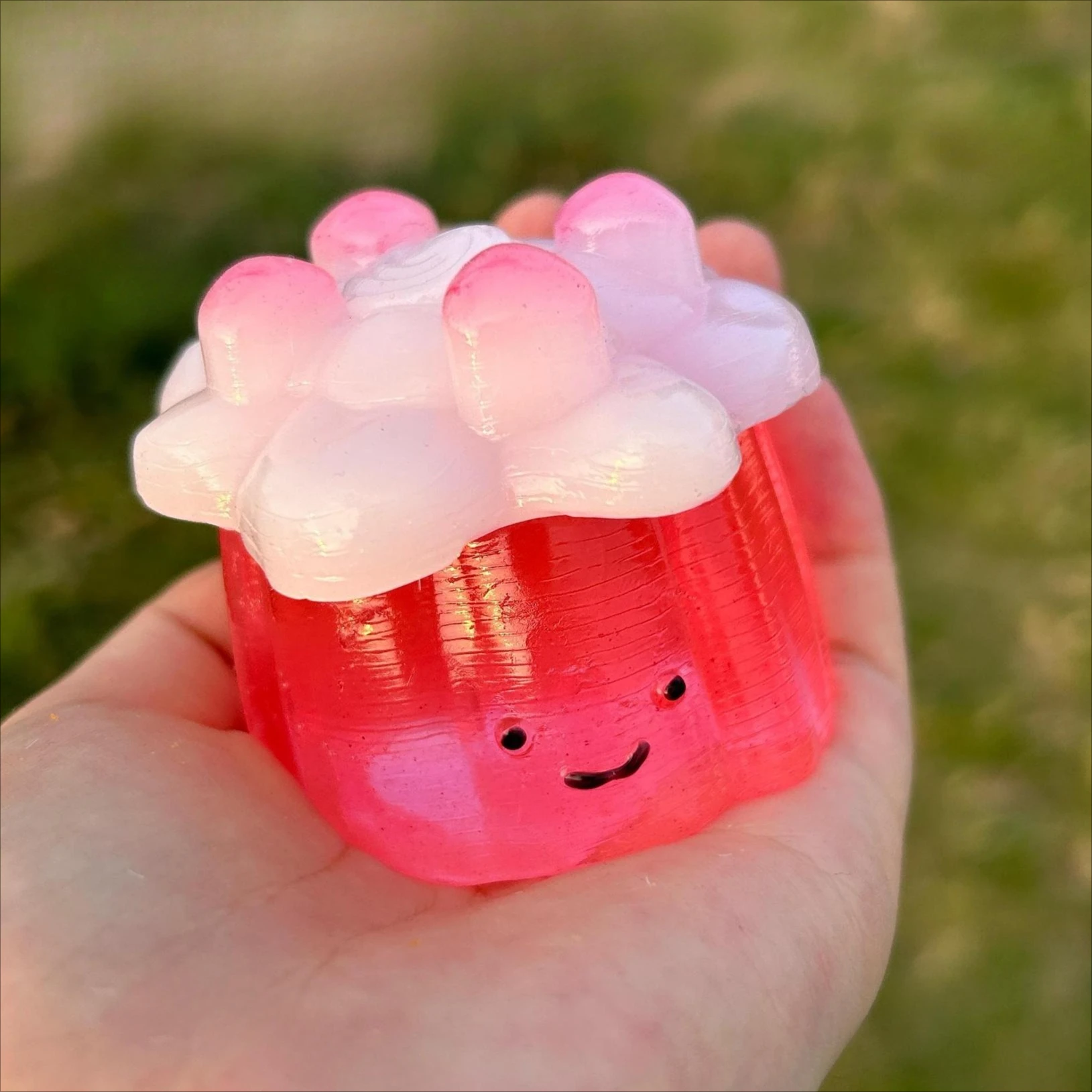 

1 шт., кавайный кристаллический пудинг, торт, липкая игрушка для сжатия, мягкая реалистичная желе, блестящие мягкие игрушки для снятия стресса, антистресс, подарок для ребенка