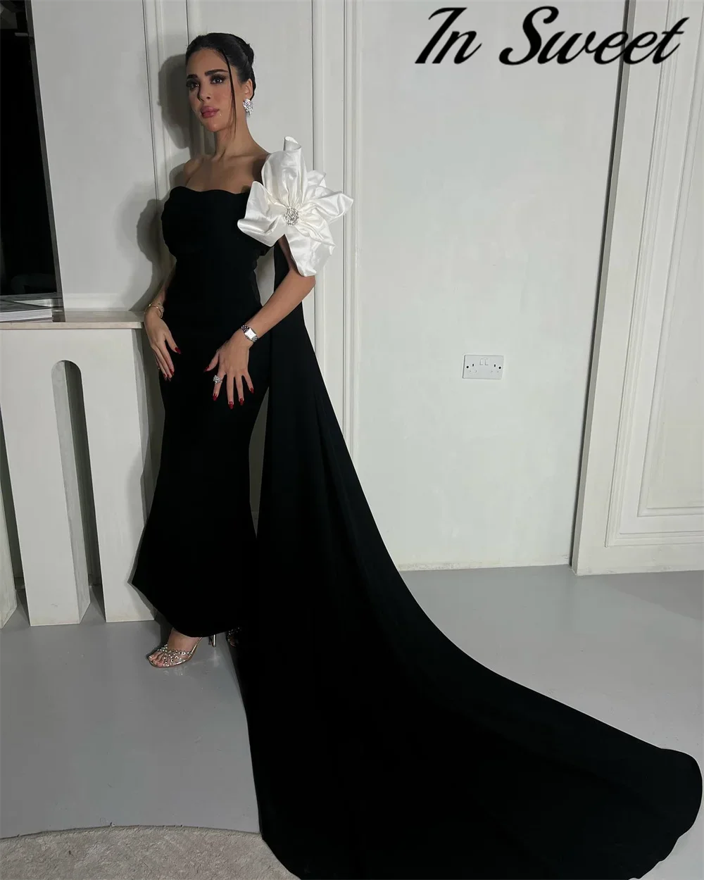 Customized One-Shoulder Pleat Flower Prom Gown Sheath Court Train Backless Evening Dresses Floor Length Elegant Party Dress Robe