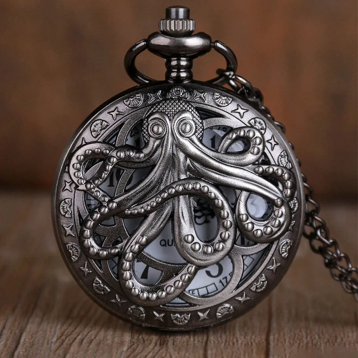 Vintage Hollow Octopus Pattern Pocket Watch Steampunk Quartz Pocket Watch with Chain Necklace Antique Collectible Pendant Clock