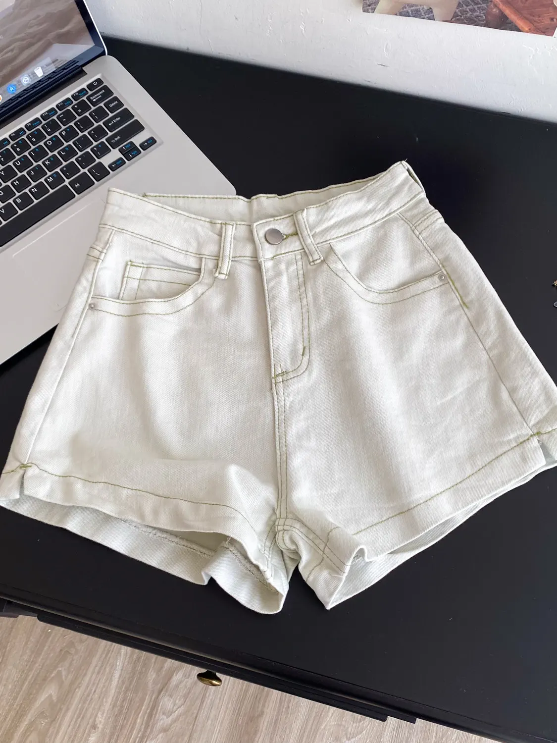 Women's White Denim Shorts Y2K Gyaru Vintage Fashion Casual Wide Leg Micro Shorts High Waist Jeans Shorts for Women Summer 2026