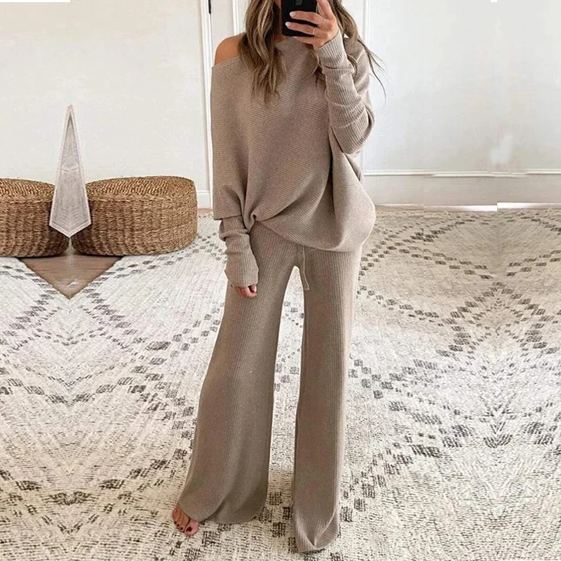 

Casual Women Solid Color Elegant Two Piece Sets Winter Elegant O-Neck Pullover Tops and Loose Pants Suits Female Rib Streetwear