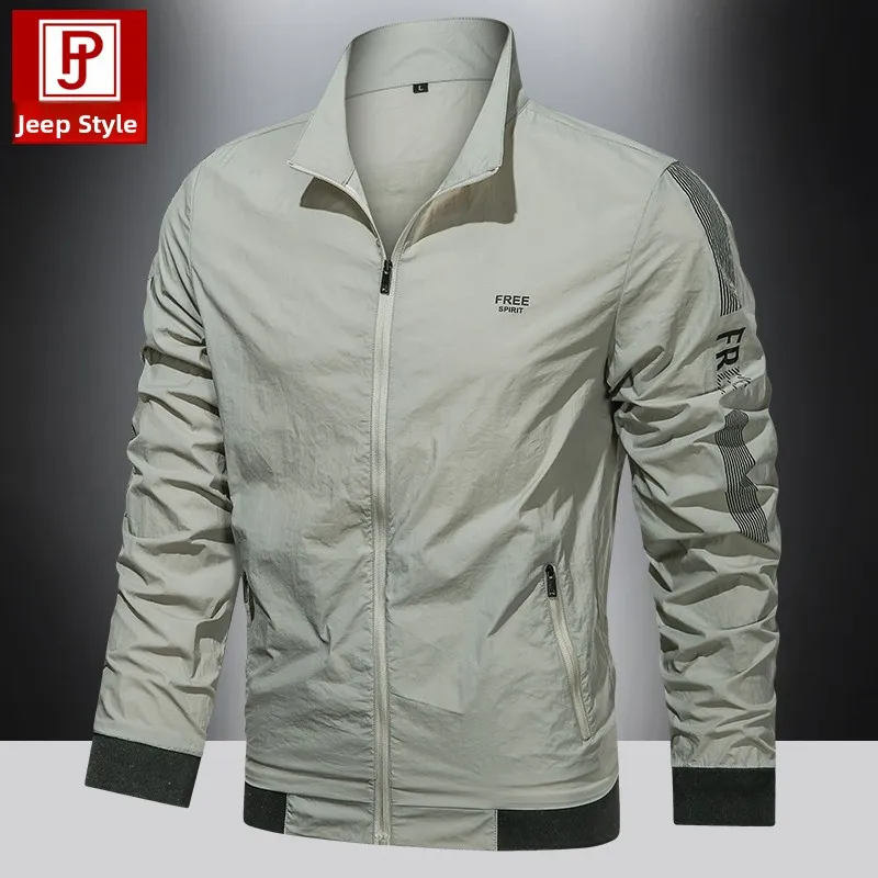 

2025 New Men's Breathable Sun Protection Clothing Ultra-Thin Ice Silk Casual Jaet Summer Outerwear for Youth