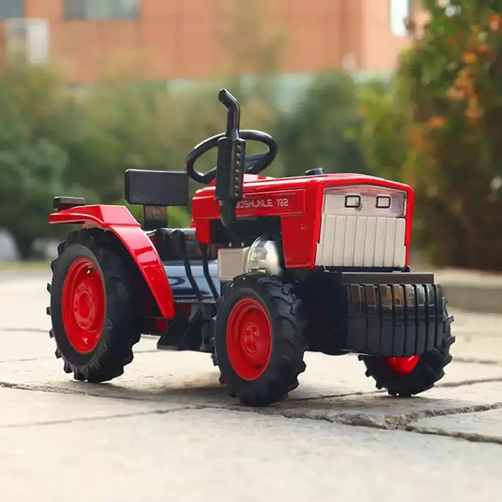 Tractor agrícola de aleación 1:32, modelo de juguete fundido a presión, coche en miniatura con luz de sonido, vehículo de cuerpo de Metal extraíble, juguete para regalo divertido para niños