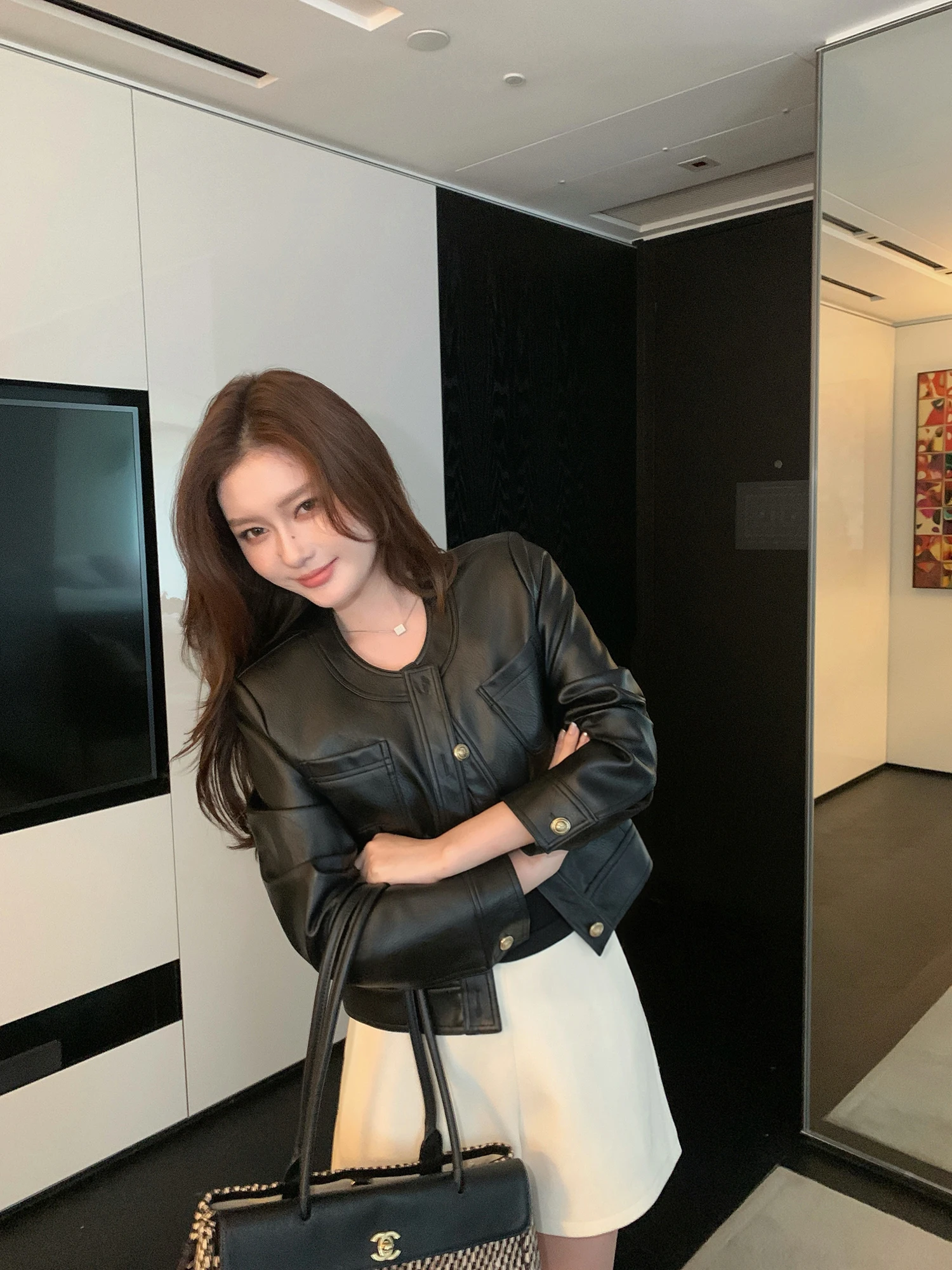 Pusumede Short Shoulder PU Leather Jacket Women's Elegant Casual Versatile Motorcycle Style Leather Coat Regular Length