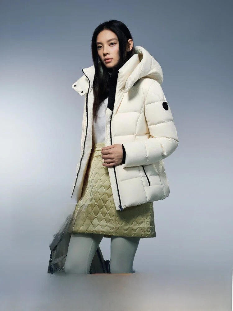 

Bosideng Winter Short Women's down Jacket 90% Goose down High Looseness Cold Resistance City Casual Long Sleeve Zipper Closure