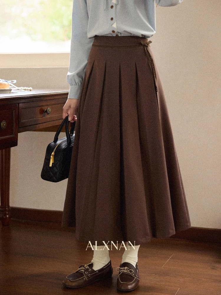 

ALXNAN Women's Skirts High-waisted Bow Belt Long Skirts 2025 Autumn Teenagers Versatile Casual Commuting Pleated Skirts L56909