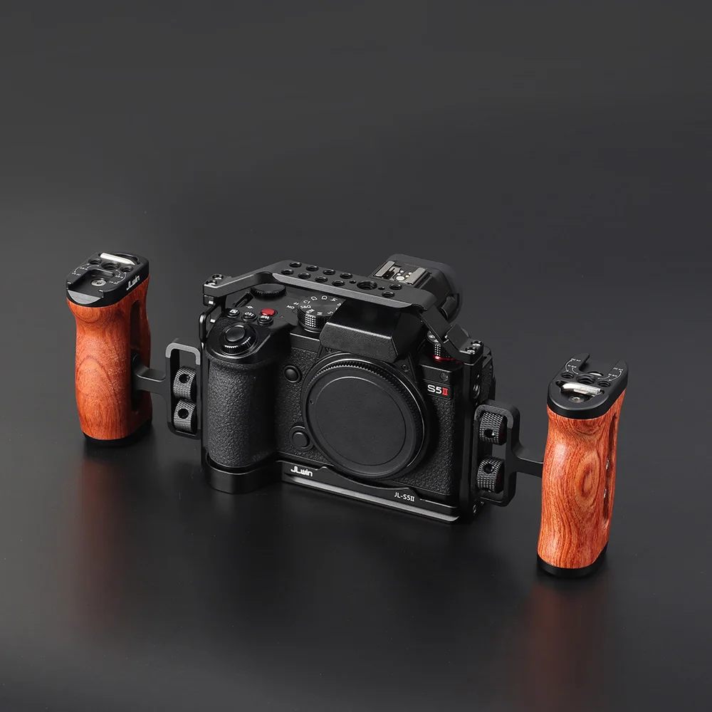 Camera Cage for Panasonic LUMIX S5II S52 S5IIX G9II Extension Frame Stabilizer Photography Accessorie Compatible with Microphone