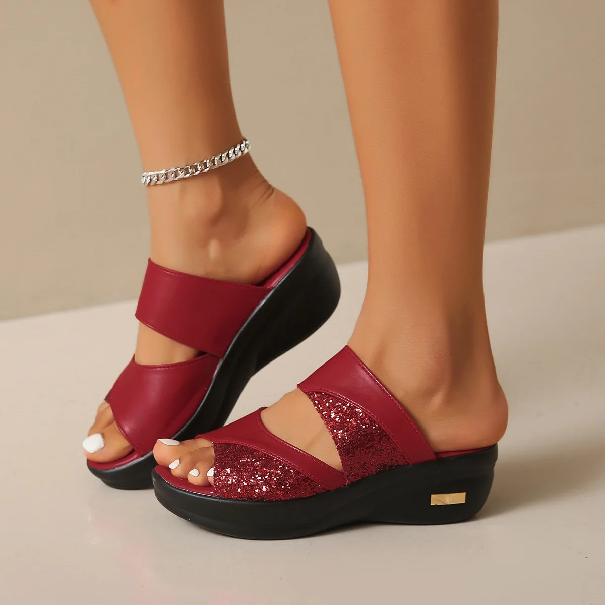 Damen Casual Slingback-Sandalen Glitzer-PU-Keilabsatz-Plateausandalen Bequeme Sandalen für Frauen Frühling 2026 Sommer Keilabsatz-Pantoletten – Detail 2