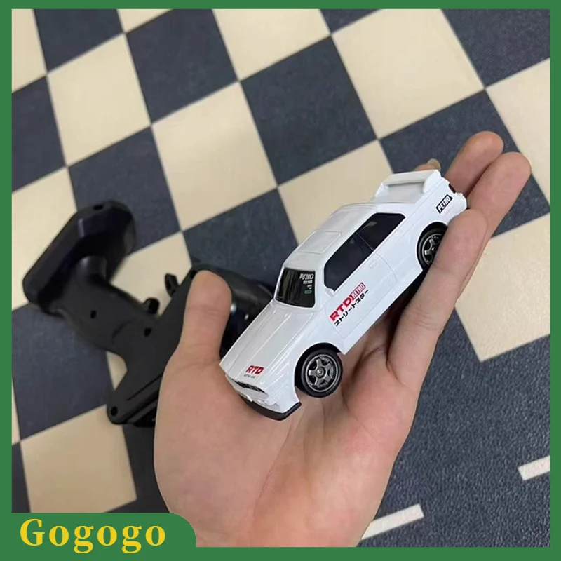 

1/43 мини-радиоуправляемый дрифт-машина для настольного компьютера 4wd, полностью пропорциональное управление, гладкий дрейфующий 3, классические модели для мальчиков, игрушки, подарки на день рождения