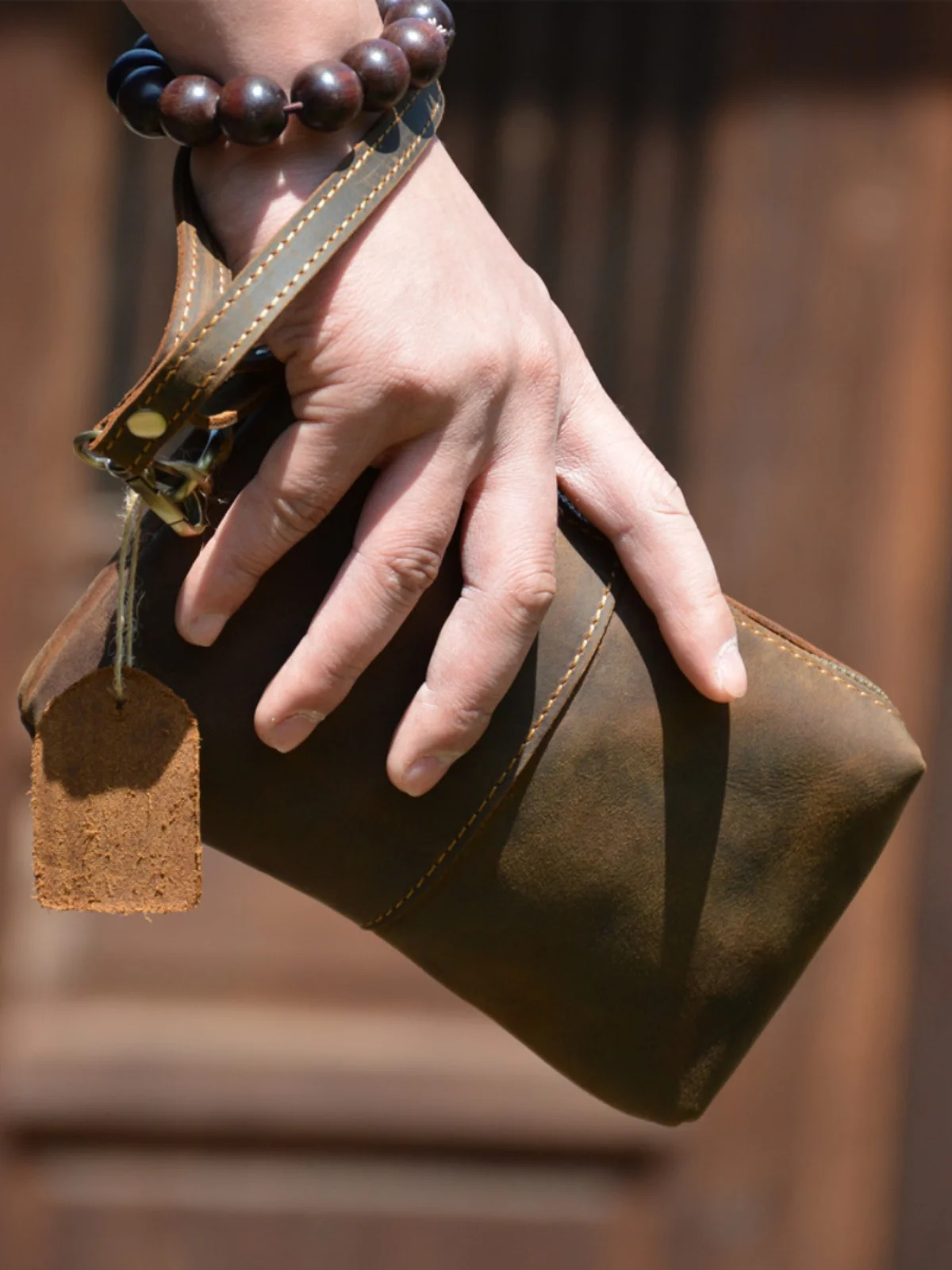 Vintage Long Men's Wallet Genuine Leather Handheld Bag Large Capacity Cowhide Simple Design Vertical Zipper Closure