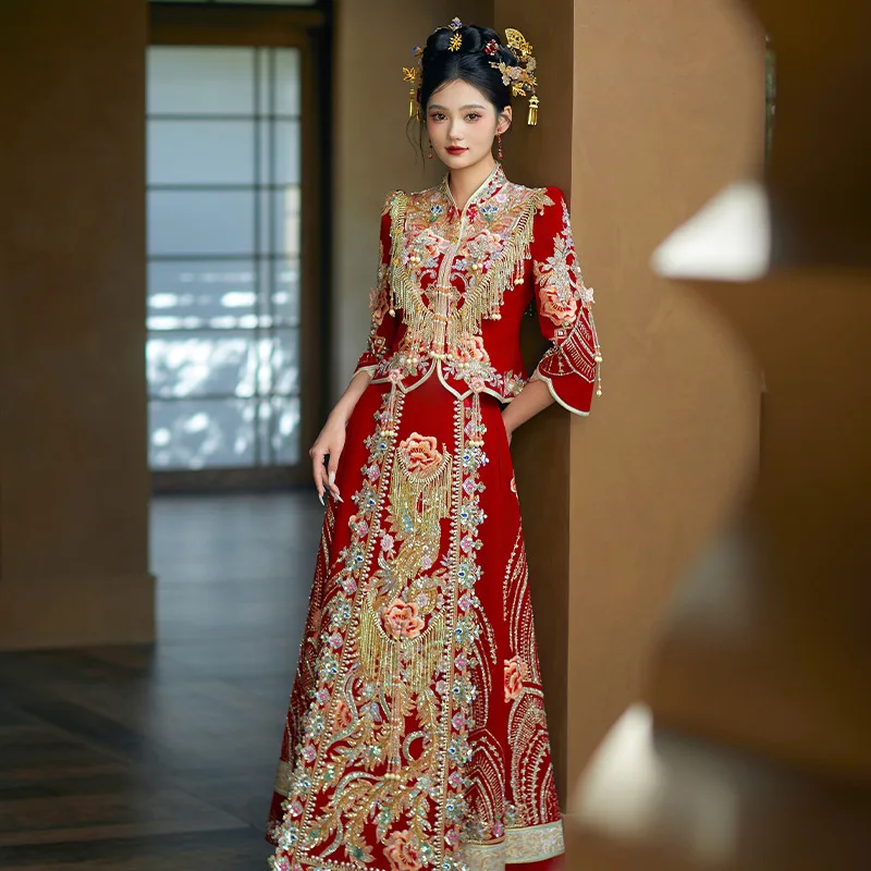 

Luxury Velvet Xiuhe Dress Bridal Wedding Dress 2025 New Style Outdoors Dragon Phoenix Coat Chinese Wedding Dress