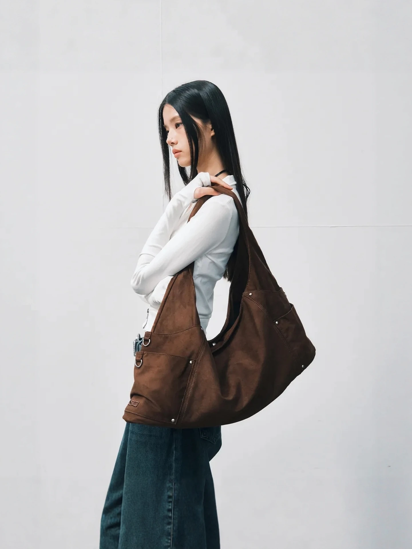 

Корейская большая сумка-тоут Capaci для пригородных поездок на одно плечо, мешок для подмышек из мягкой синтетической кожи квадратной линии