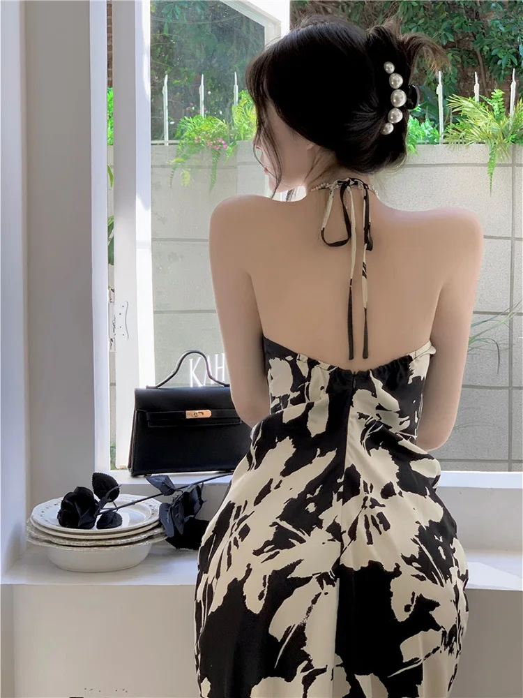 Hong Kong Flavor Ink Painting Long Dress  Women  Sexy Hanging Neck  Royal Sister Sle Skirts  Backless  Lace - up Temperament