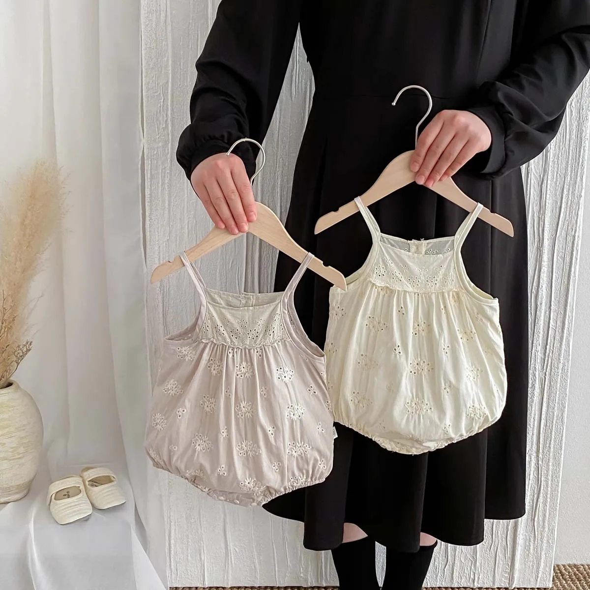 macacao-de-estilingue-de-flor-escavada-de-verao-estilo-coreano-para-meninas-macacao-de-estilingue-elegante-e-confortavel-para-bebes-meninas