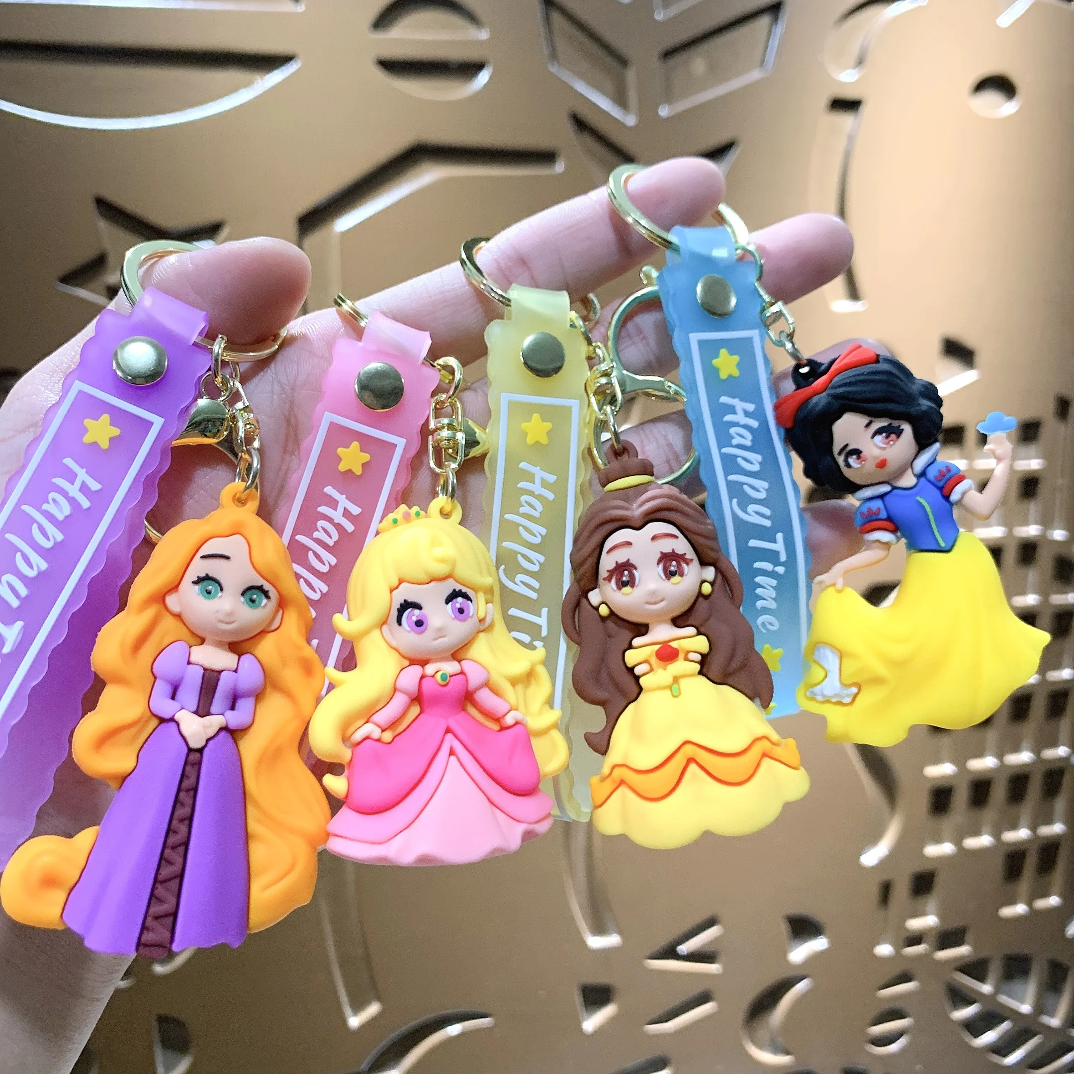 Creative Cartoon Snow White Keychain Cute Mermaid Keychain Elsa Car Key Chain Belle Bag Charm Gift