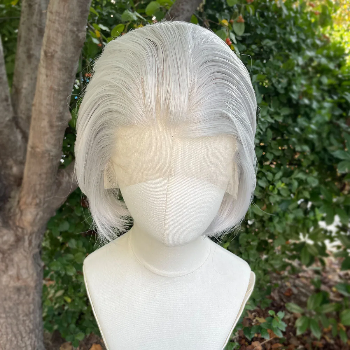 Widow‘s Peak Sliver Grey Synthetic Wigs for Men 13x4 Lace Front Wigs Short Bob Cut Cosplay Wigs for Women 150% Density Glueless