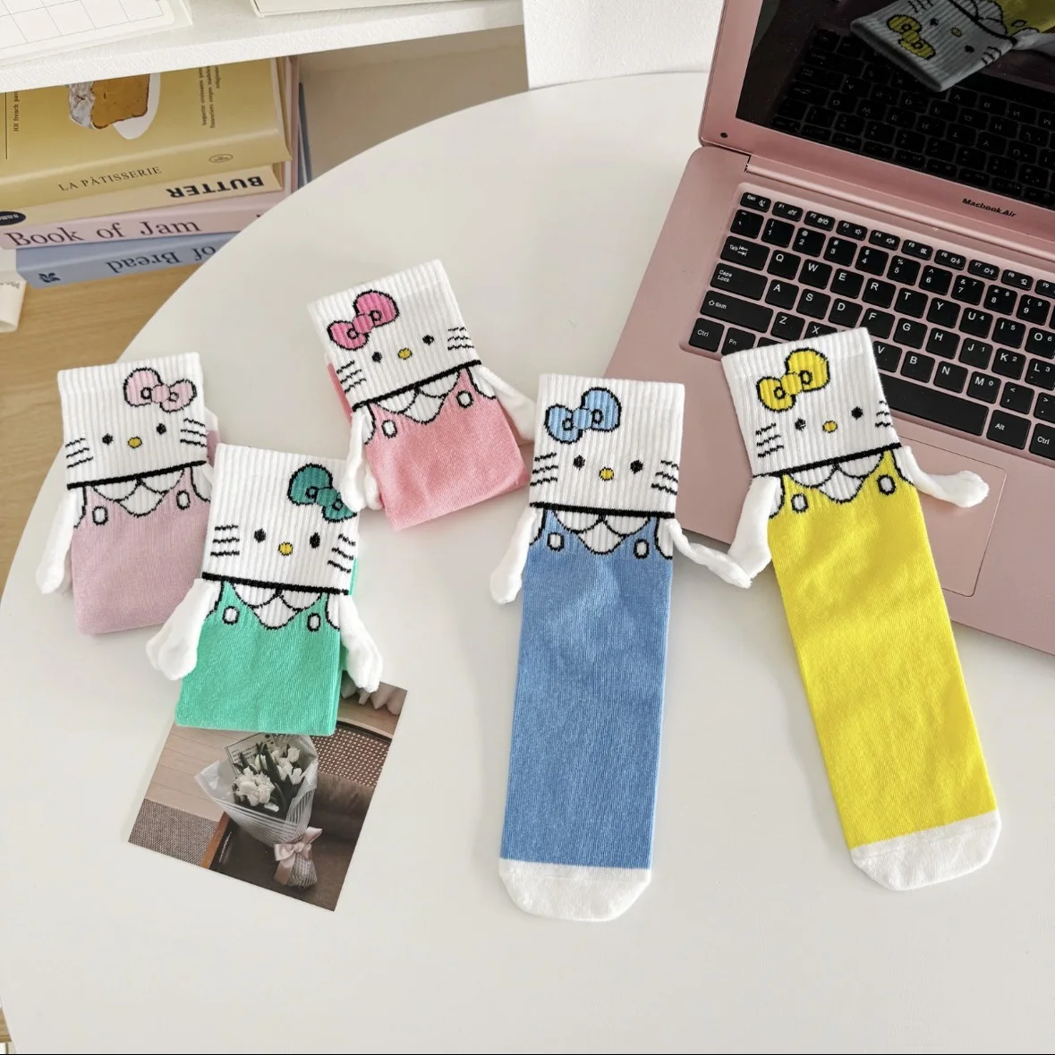

1/5pcs Cartoon For kt socks middle socks Spring/Fall Warmth creative funny holding hands cotton socks kawaii Christmas Gift
