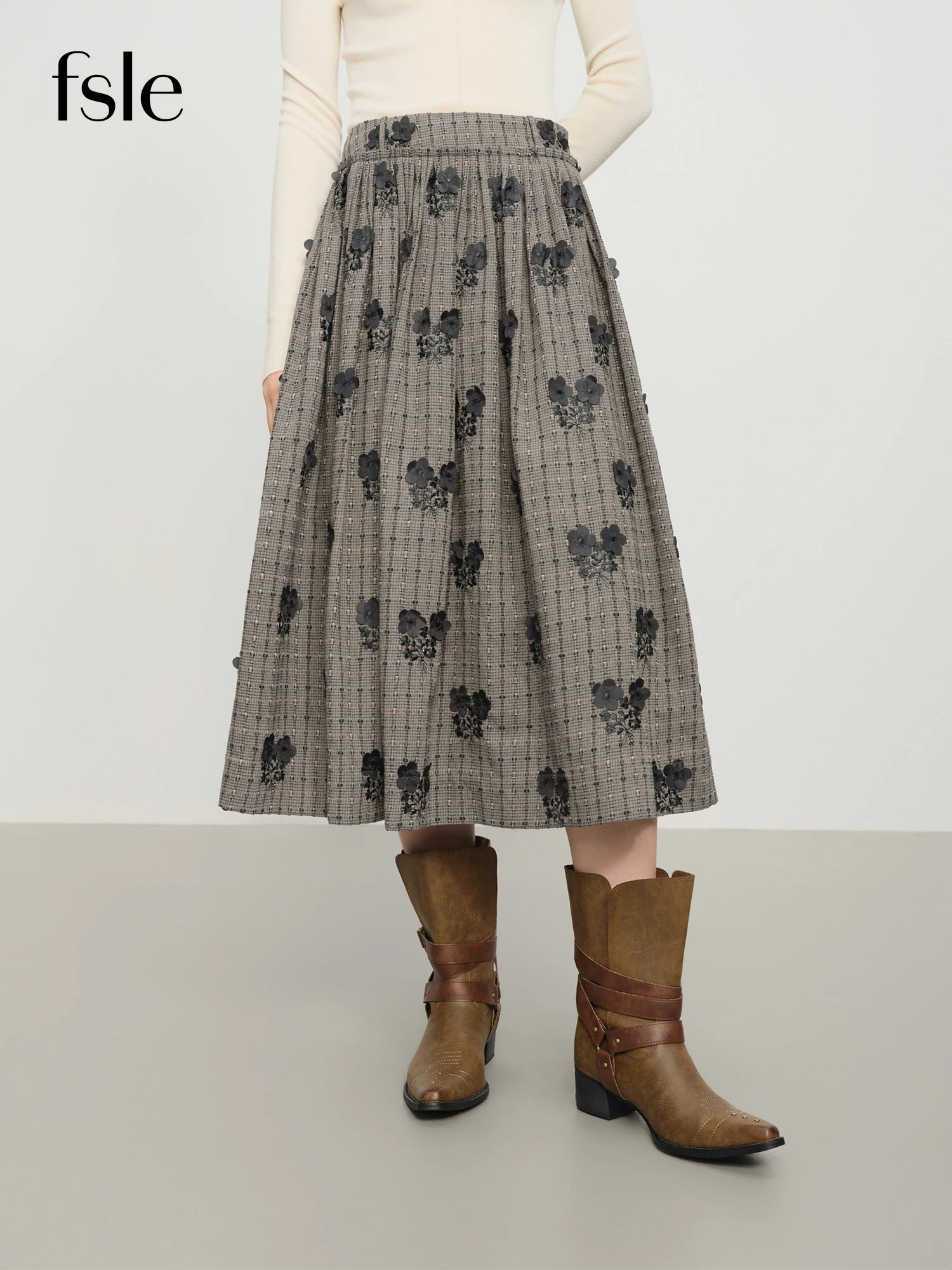 ​FSLE【Premium Series】2025 Winter Women's Retro A-Line Skirt with 3D Floral Embroidery - Elegant Mid-Length Stretch Skirt