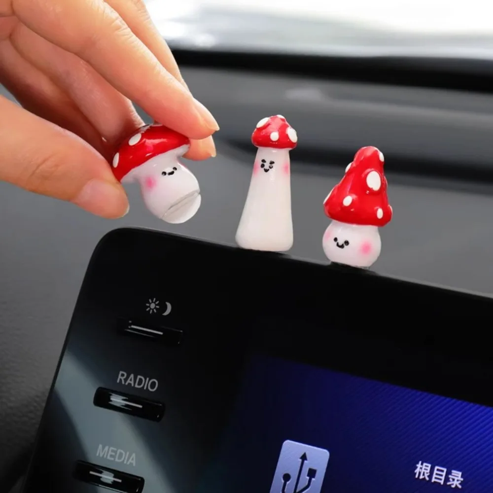 Fungo healing series car interior decoration ornament new car good item car center console regali di decompressione dati come regali